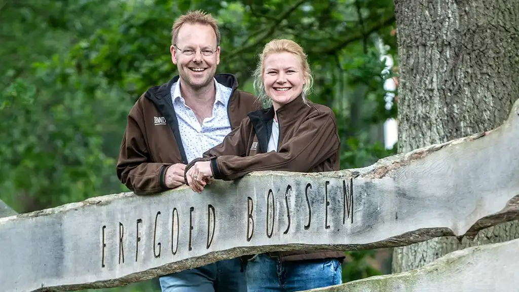 Dennis en Annette van Erfgoed Bossem met natuurinclusief rundvlees van de boer